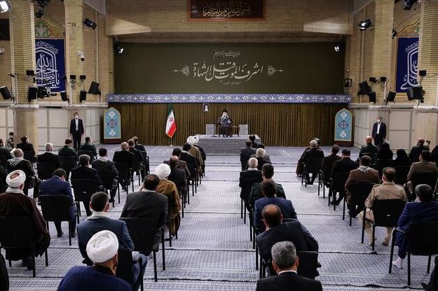 هیچ ملتی بدون تحمل بسیاری از سختیها به جایی نمی رسد / انشاءالله تحمل سختی ها ملت ایران را به اوج خواهد رساند هیچ ملتی بدون تحمل بسیاری از سختیها به جایی نمی رسد / انشاءالله تحمل سختی ها ملت ایران را به اوج خواهد رساند