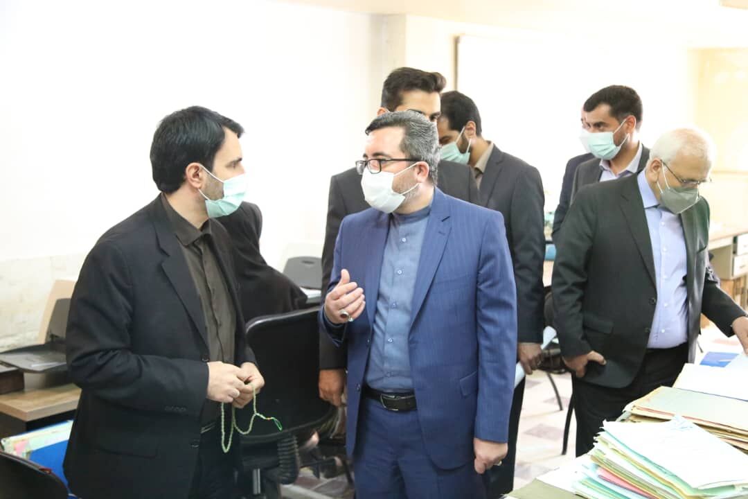برکناری سرپرست اداره ثبت ملارد در بازدید سرزده رییس سازمان ثبت