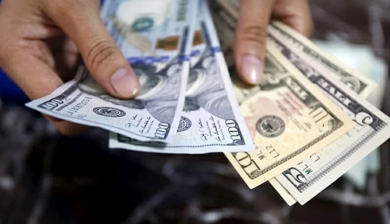آقای رییسی دستور بدهید در ۱۴۰۱ صف دلار نباشد آقای رییسی دستور بدهید در ۱۴۰۱ صف دلار نباشد