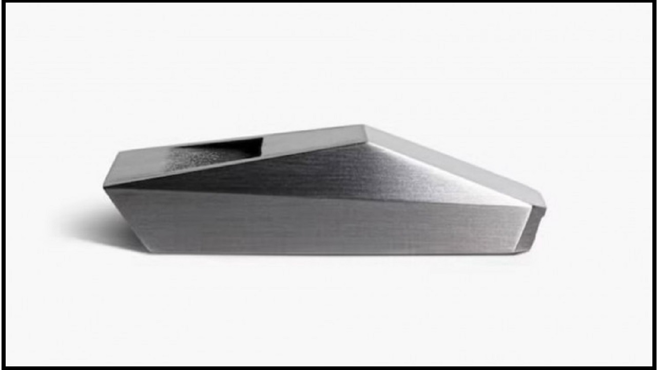 سوت ۵۰ دلاری تسلا و طعنه ایلان ماسک به اپل