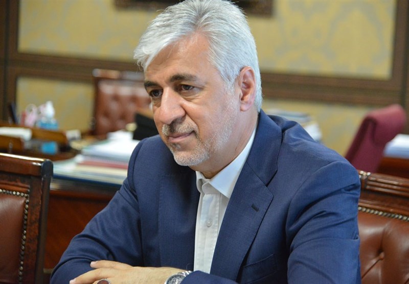 واکنش وزیر ورزش به حضور بانوان در ورزشگاه‌ها