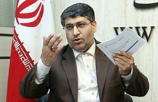 نظارت با حذف قیمت گذاری دستوری از بین نمی رود / باید جلوی ایجاد رانت را گرفت نظارت با حذف قیمت گذاری دستوری از بین نمی رود / باید جلوی ایجاد رانت را گرفت