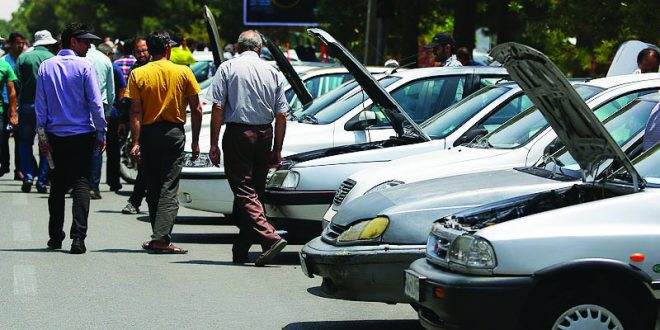 فروش هفتگی خودرو بر بازار چه اثری دارد؟ فروش هفتگی خودرو بر بازار چه اثری دارد؟