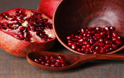 گران فروشی شب یلدا را گزارش کنید