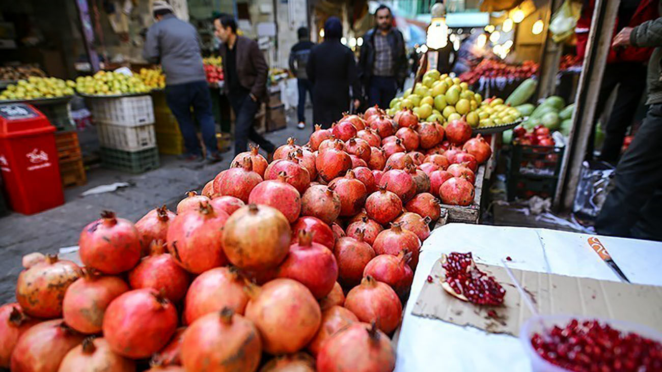 بازار میوه شب یلدا بدون نوسان بازار میوه شب یلدا بدون نوسان