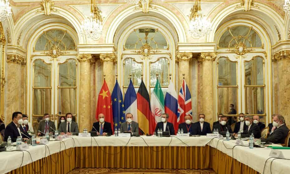 مذاکرات برجام فقط در هتل کوبورگ جریان ندارد / مخالفین مشغول کارند مذاکرات برجام فقط در هتل کوبورگ جریان ندارد / مخالفین مشغول کارند