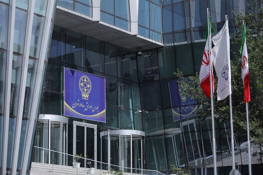 ارزش واقعی سهام هلدینگ خلیج فارس، بیشتر از قیمت روی تابلو است / دو سازمان و چند نهاد مالی در پی برگزاری هرچه بهتر ارزش واقعی سهام هلدینگ خلیج فارس، بیشتر از قیمت روی تابلو است / دو سازمان و چند نهاد مالی در پی برگزاری هرچه بهتر