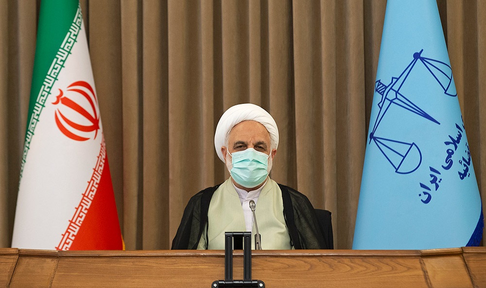 مدیران به بهانه عدم اختیار شانه خالی نکنند مدیران به بهانه عدم اختیار شانه خالی نکنند
