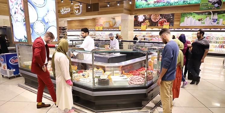 ارز ۴۲۰۰ تومانی کسری بودجه و تورم میآفریند ارز ۴۲۰۰ تومانی کسری بودجه و تورم میآفریند