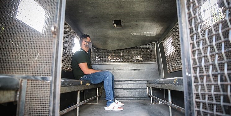 خواستگار عصبانی ۱۰ خودرو را تخریب کرد + جزییات خواستگار عصبانی ۱۰ خودرو را تخریب کرد + جزییات