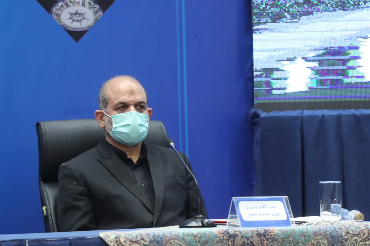 تاکید وزیر کشور بر مقابله با بسترهای فسادزا در شهرداریها تاکید وزیر کشور بر مقابله با بسترهای فسادزا در شهرداریها