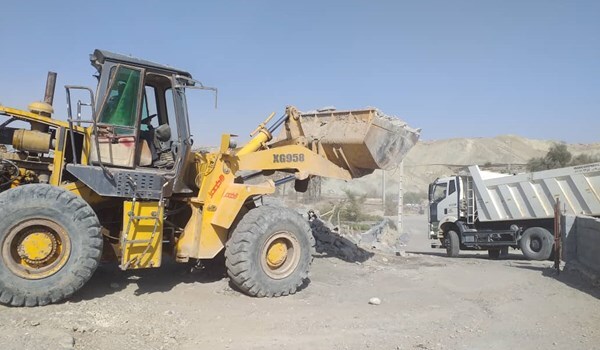 تاخیر عجیب در آواربرداری از مناطق زلزله زده هرمزگان تاخیر عجیب در آواربرداری از مناطق زلزله زده هرمزگان