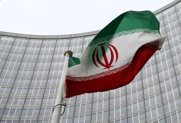 موضوع هسته ای چگونه از اهمیت خارج شد / وقفه ۸ساله در برنامه های توسعه ای انرژی اتمی موضوع هسته ای چگونه از اهمیت خارج شد / وقفه ۸ساله در برنامه های توسعه ای انرژی اتمی