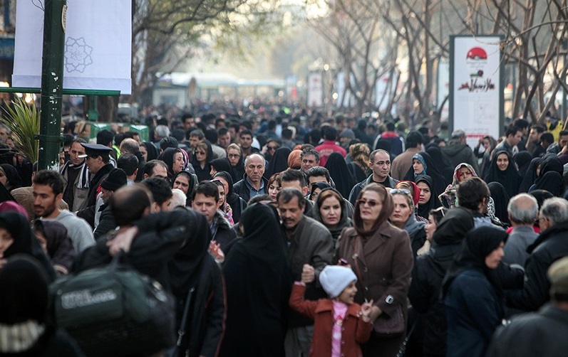 چرا جمعیت فقیر ایران در دهه۹۰ افزایش یافته است؟ چرا جمعیت فقیر ایران در دهه۹۰ افزایش یافته است؟