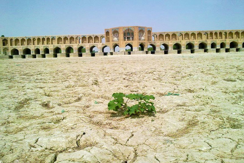 رفع تنش آبی فلات مرکزی ایران نگاه ملی می خواهد رفع تنش آبی فلات مرکزی ایران نگاه ملی می خواهد