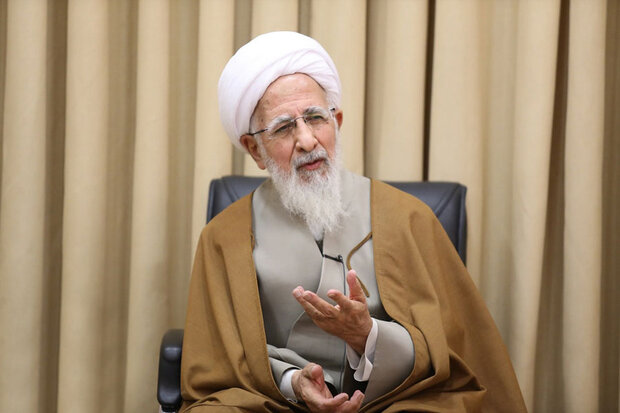 دیدار آیت الله جوادی آملی با پیمان جبلی دیدار آیت الله جوادی آملی با پیمان جبلی
