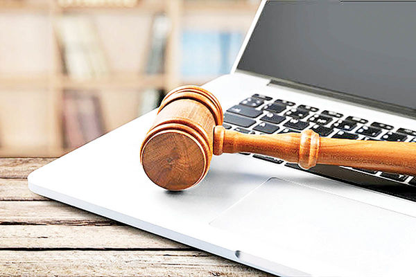 تقابل دو نگاه در حکم «دیوار» / کاربر مقصر است یا پلت فرم؟ تقابل دو نگاه در حکم «دیوار» / کاربر مقصر است یا پلت فرم؟