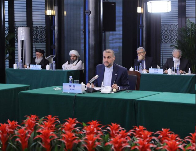 امیرعبداللهیان: بعد از به قدرت رسیدن طالبان یک میلیون افغان وارد ایران شدند امیرعبداللهیان: بعد از به قدرت رسیدن طالبان یک میلیون افغان وارد ایران شدند