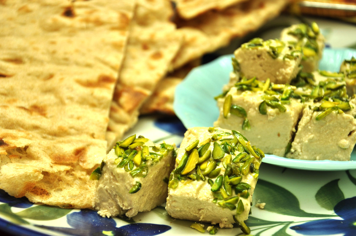 طرز تهیه حلوا ارده خانگی خوشمزه طرز تهیه حلوا ارده خانگی خوشمزه