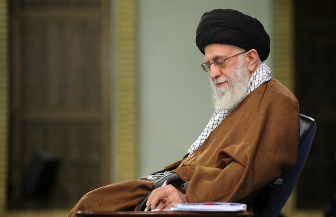 کمک یک میلیارد تومانی رهبر معظم انقلاب برای آزادی زندانیان نیازمند کمک یک میلیارد تومانی رهبر معظم انقلاب برای آزادی زندانیان نیازمند