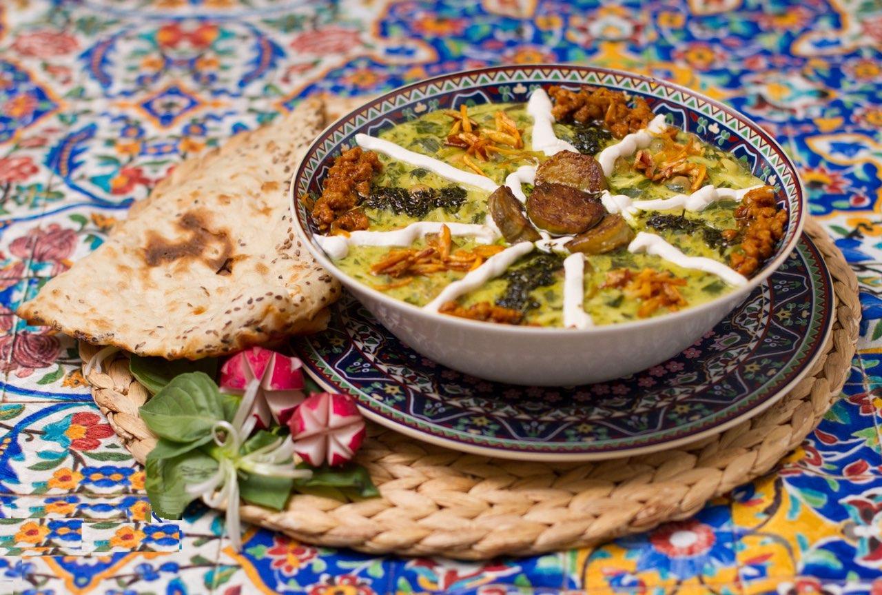 راه حل سیاه نشدن رنگ آش رشته های ماه رمضان راه حل سیاه نشدن رنگ آش رشته های ماه رمضان