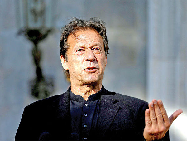 عمران خان برگزاری انتخابات فوری در پاکستان را خواست عمران خان برگزاری انتخابات فوری در پاکستان را خواست