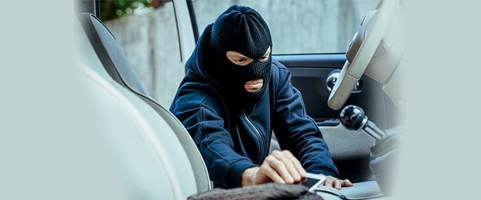 سرقت پژو ۴۰۵ به راحتی آب خوردن سرقت پژو ۴۰۵ به راحتی آب خوردن