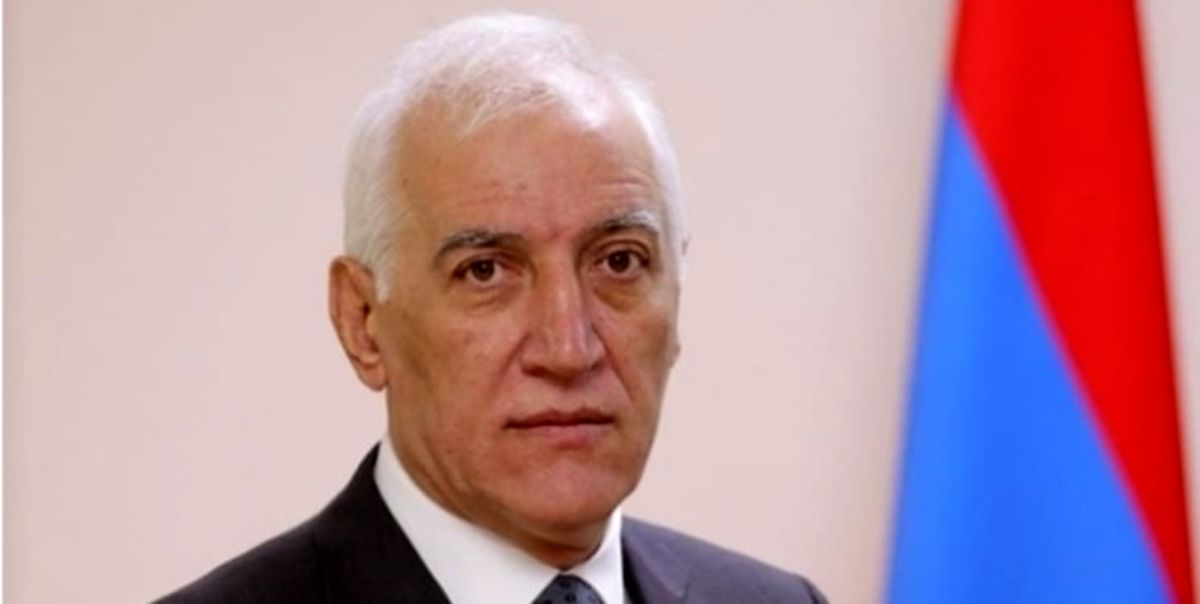 دیدار رییس جمهوری ارمنستان با سفیر ایران در ایروان دیدار رییس جمهوری ارمنستان با سفیر ایران در ایروان