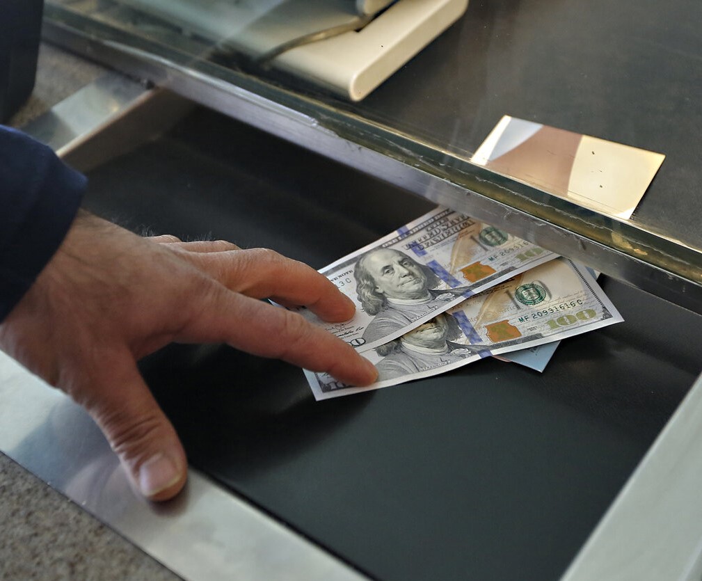 قیمت دلار امروز ۳۰ فروردین ماه ۱۴۰۱