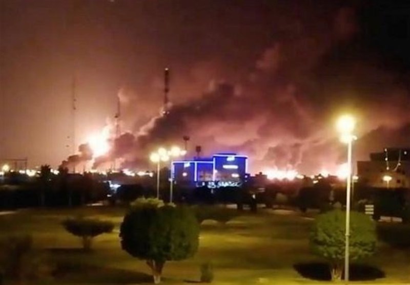 انفجار تاسیسات نفتی آرامکو از نمایی دیگر + عکس انفجار تاسیسات نفتی آرامکو از نمایی دیگر + عکس