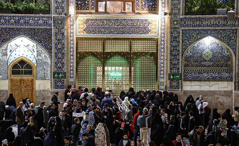۶ میلیون زائر و مسافر به مشهد مقدس سفر کردند ۶ میلیون زائر و مسافر به مشهد مقدس سفر کردند