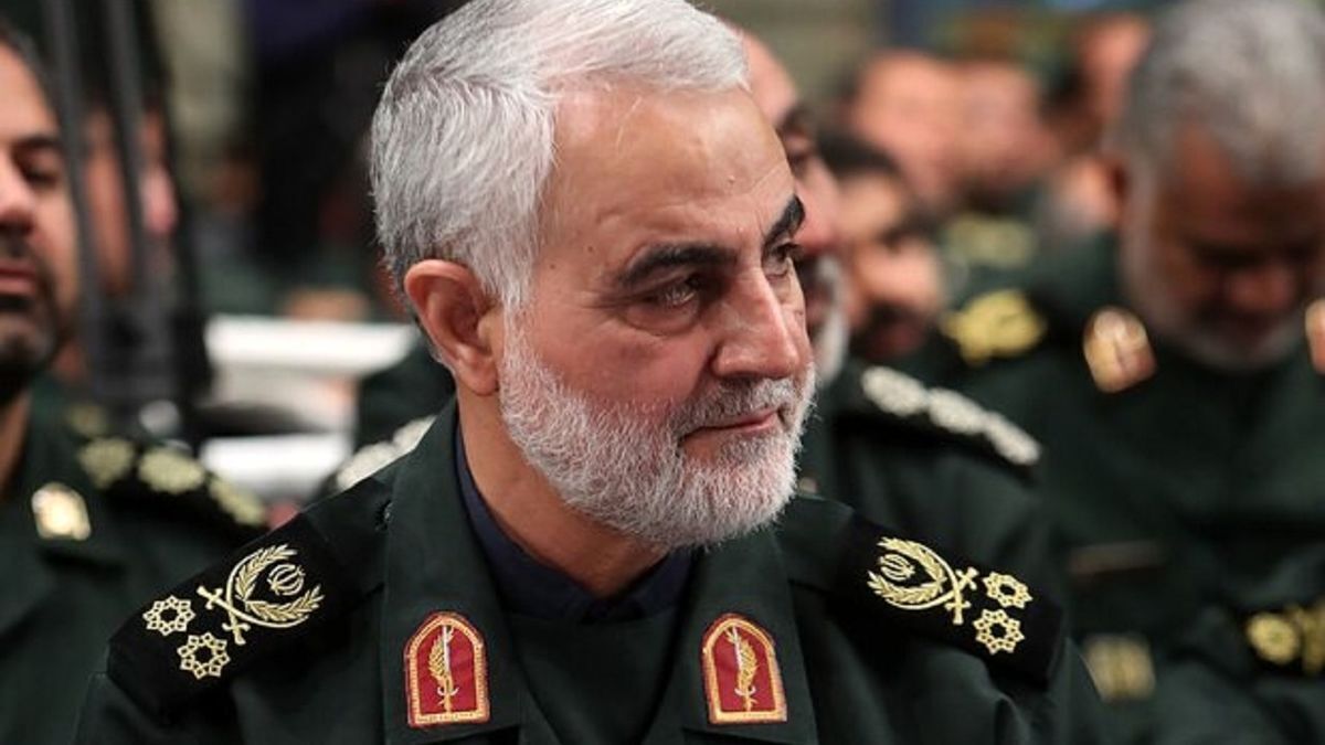 تصویری دیده نشده از سردار سلیمانی پس از پیروزی بر داعش + عکس تصویری دیده نشده از سردار سلیمانی پس از پیروزی بر داعش + عکس