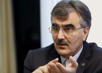 بررسی بازار ارز در جلسه ستاد اطلاع رسانی اقتصادی کشور / فرزین: بخش واقعی اقتصاد روند رو به بهبود دارد بررسی بازار ارز در جلسه ستاد اطلاع رسانی اقتصادی کشور / فرزین: بخش واقعی اقتصاد روند رو به بهبود دارد