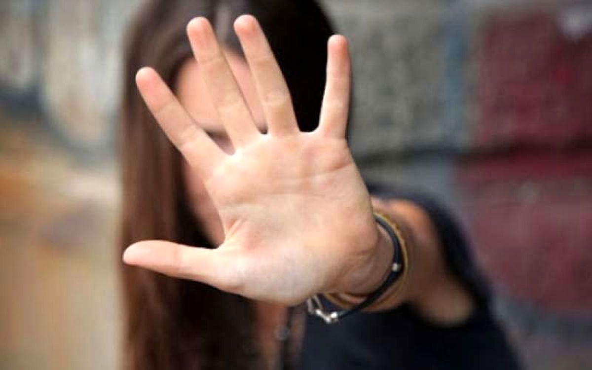 محاکمه پسر جوان در پی تعرض و اخاذی از دختر دانشجو محاکمه پسر جوان در پی تعرض و اخاذی از دختر دانشجو