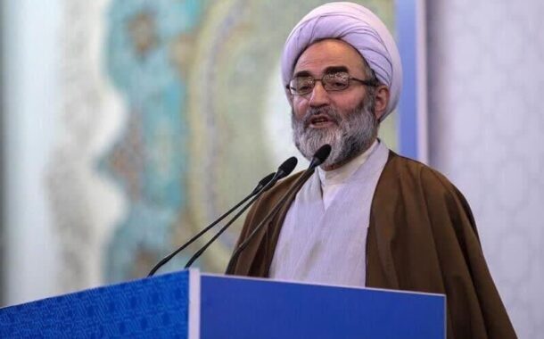 امام جمعه رشت: آن دسته از بانوان که با آرایش و کشف حجاب خودنمایی می کنند، مظهر شیطان هستند امام جمعه رشت: آن دسته از بانوان که با آرایش و کشف حجاب خودنمایی می کنند، مظهر شیطان هستند