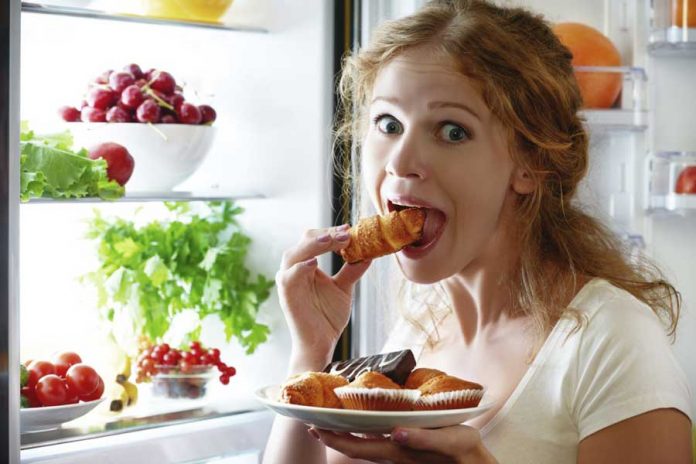 چرا پرخوری عصبی دارم؟ چرا پرخوری عصبی دارم؟