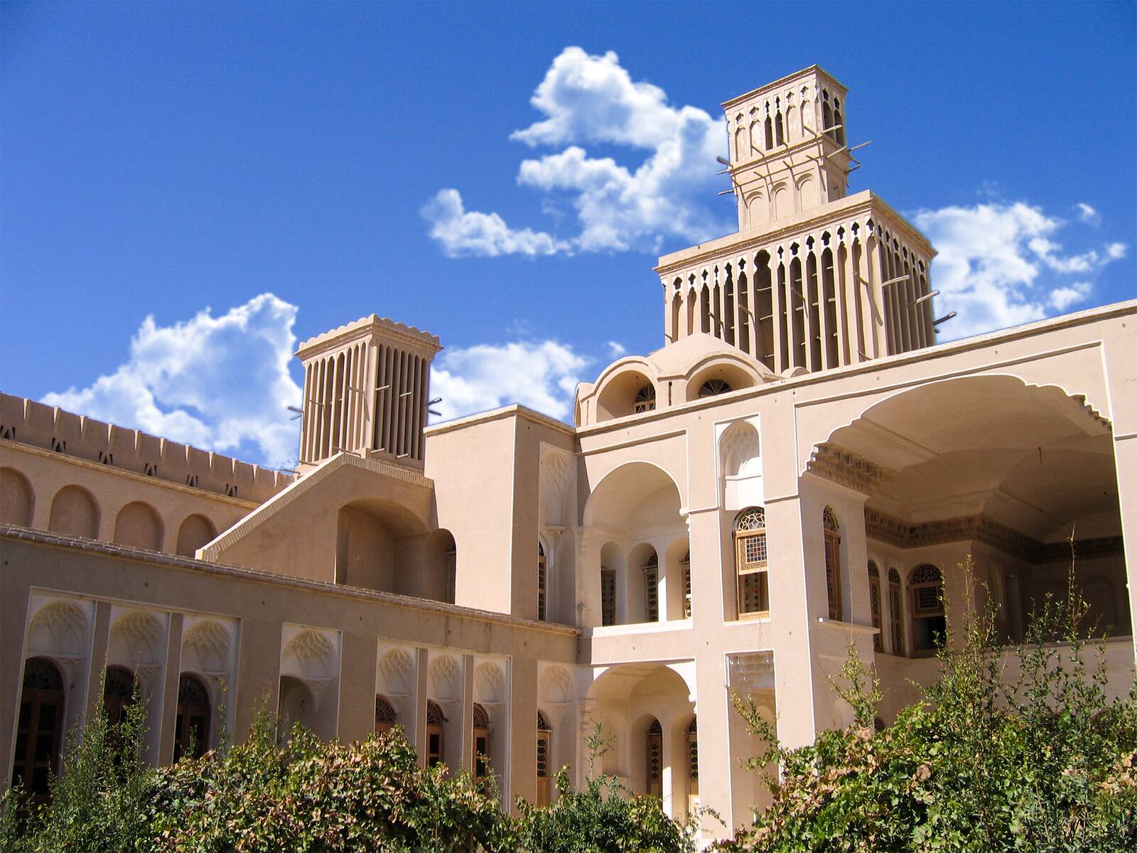 خانه آقازاده، زیباترین خانه تاریخی ابرکوه