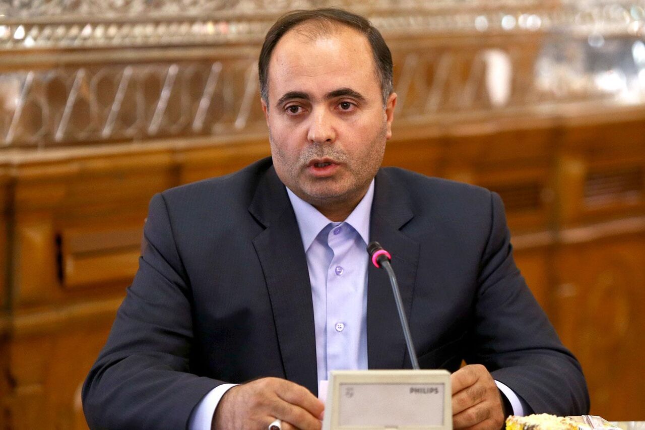 نماینده مجلس: انتقاد رییسی از کندی اینترنت فرار رو به جلو است / رییس جمهور رییس همان شورایی است که به استناد مصوباتش اینترنت را محدود کردند نماینده مجلس: انتقاد رییسی از کندی اینترنت فرار رو به جلو است / رییس جمهور رییس همان شورایی است که به استناد مصوباتش اینترنت را محدود کردند