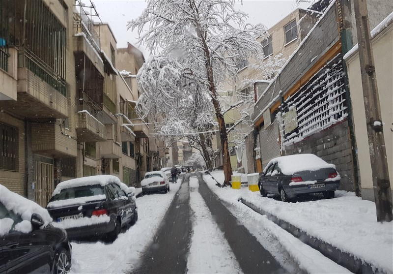 هشدارهای پلیس به عابران و رانندگان در روزهای برفی / در این شرایط رانندگی نکنید هشدارهای پلیس به عابران و رانندگان در روزهای برفی / در این شرایط رانندگی نکنید