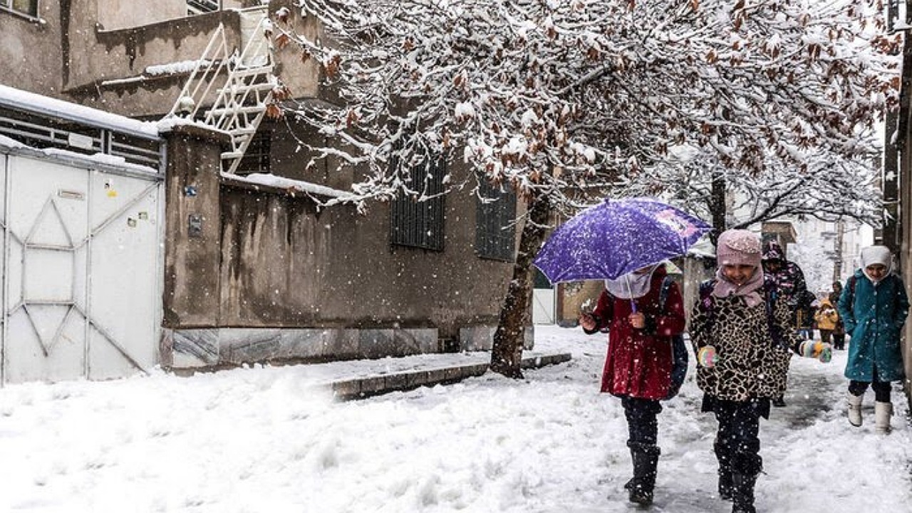 بارش برف و باران تا چه زمانی در تهران ادامه دارد؟ بارش برف و باران تا چه زمانی در تهران ادامه دارد؟