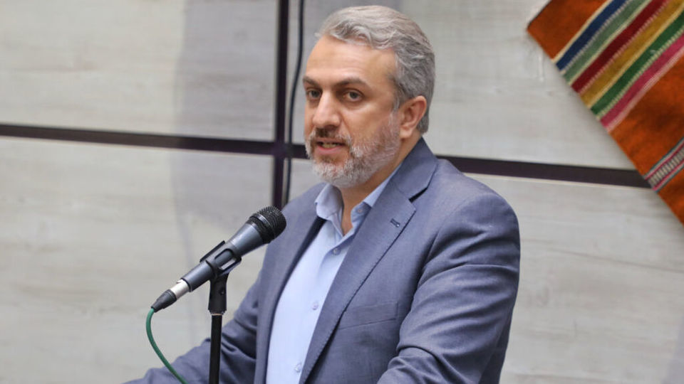 فاطمی امین: خودروهای کمتر از ۱۰ هزار دلار وارد کردیم / عرضه ۹۰۰ هزار خودرو در بازار طی ۶ ماه آینده فاطمی امین: خودروهای کمتر از ۱۰ هزار دلار وارد کردیم / عرضه ۹۰۰ هزار خودرو در بازار طی ۶ ماه آینده