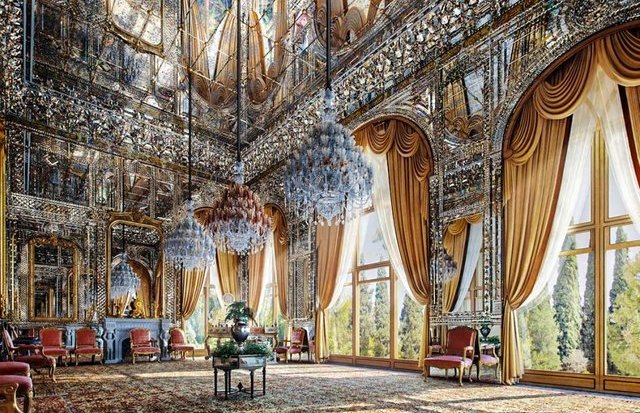 کشف یک بنای عجیب و قدیمی در کاخ گلستان تهران + عکس کشف یک بنای عجیب و قدیمی در کاخ گلستان تهران + عکس