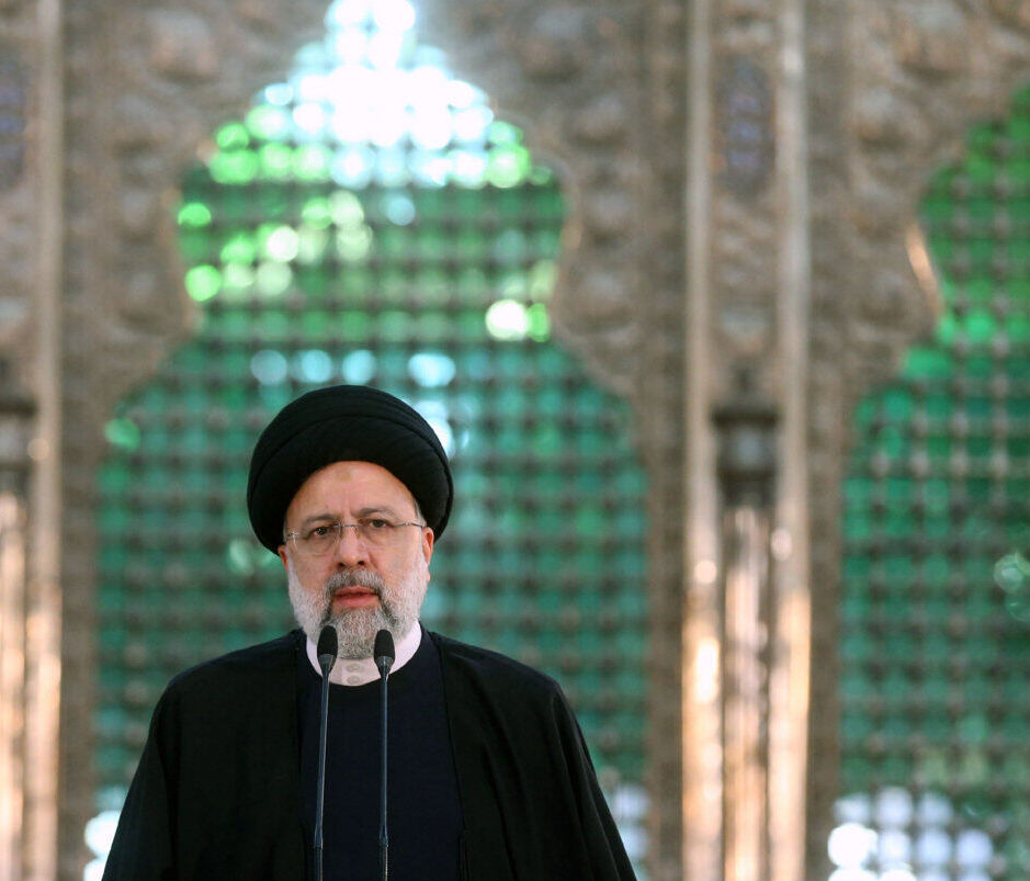 دشمنان دچار اشتباه محاسباتی شده اند / آینده اقتصاد ایران روشن است دشمنان دچار اشتباه محاسباتی شده اند / آینده اقتصاد ایران روشن است