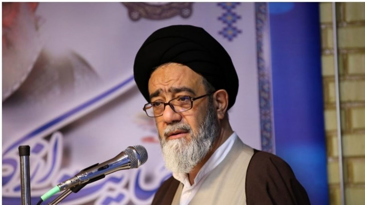 امام جمعه تبریز: نباید برای یک اقدام شخصی از عبارت نادرست حمله تروریستی استفاده شود / از اقدام دولت جمهوری آذربایجان در ایجاد ممانعت برای بازگشت همسر فرد مهاجم به علت رفتار عصبی این فرد یاد میشود امام جمعه تبریز: نباید برای یک اقدام شخصی از عبارت نادرست حمله تروریستی استفاده شود / از اقدام دولت جمهوری آذربایجان در ایجاد ممانعت برای بازگشت همسر فرد مهاجم به علت رفتار عصبی این فرد یاد میشود