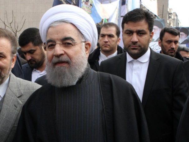روحانی: نگذاریم اقلیتی قدرت طلب اکثریت را کنار بزنند که آن روز پایان انقلاب خواهد بود/ انقلاب اسلامی متعلق به همه مردم است روحانی: نگذاریم اقلیتی قدرت طلب اکثریت را کنار بزنند که آن روز پایان انقلاب خواهد بود/ انقلاب اسلامی متعلق به همه مردم است