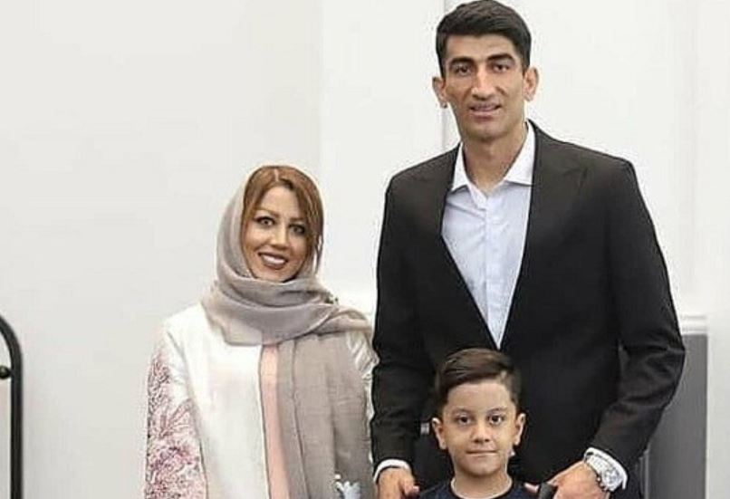 سلفی علیرضا بیرانوند در ماشین لاکچری اش + فیلم سلفی علیرضا بیرانوند در ماشین لاکچری اش + فیلم