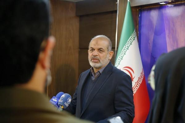 وحیدی: برای ایرانیان خارج کشور کارت ملی صادر می کنیم وحیدی: برای ایرانیان خارج کشور کارت ملی صادر می کنیم