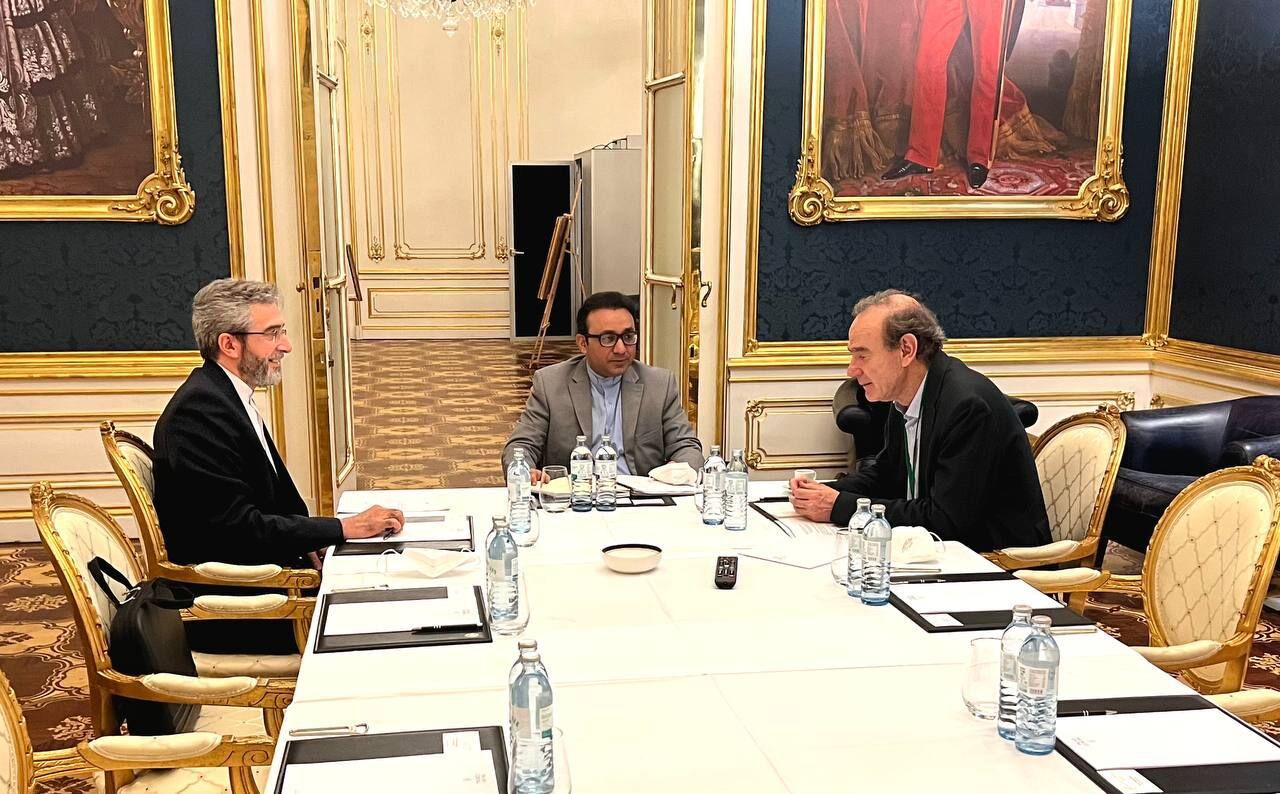 پیشنهاد توافق موقت برای لغو تحریم فروش نفت ایران به اروپا و آسیا در قبال محدود کردن فعالیت هسته ای پیشنهاد توافق موقت برای لغو تحریم فروش نفت ایران به اروپا و آسیا در قبال محدود کردن فعالیت هسته ای