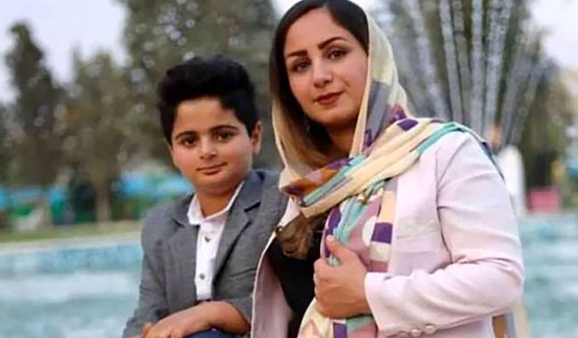 ممنوع الکاری مادر کیان پیرفلک واقعیت دارد؟ ممنوع الکاری مادر کیان پیرفلک واقعیت دارد؟