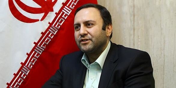 جوابیه دفتر پیرهادی درباره اینترنت بدون فیلترینگ جوابیه دفتر پیرهادی درباره اینترنت بدون فیلترینگ